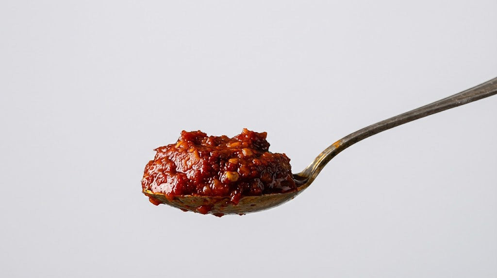Linguriță cu pastă de ardei iute concentrată 94% — sursă pură de capsaicină naturală, fără sare adăugată, accelerator metabolic