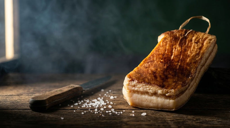 Arta maturării uscate —  secretul slăninei dublu afumate