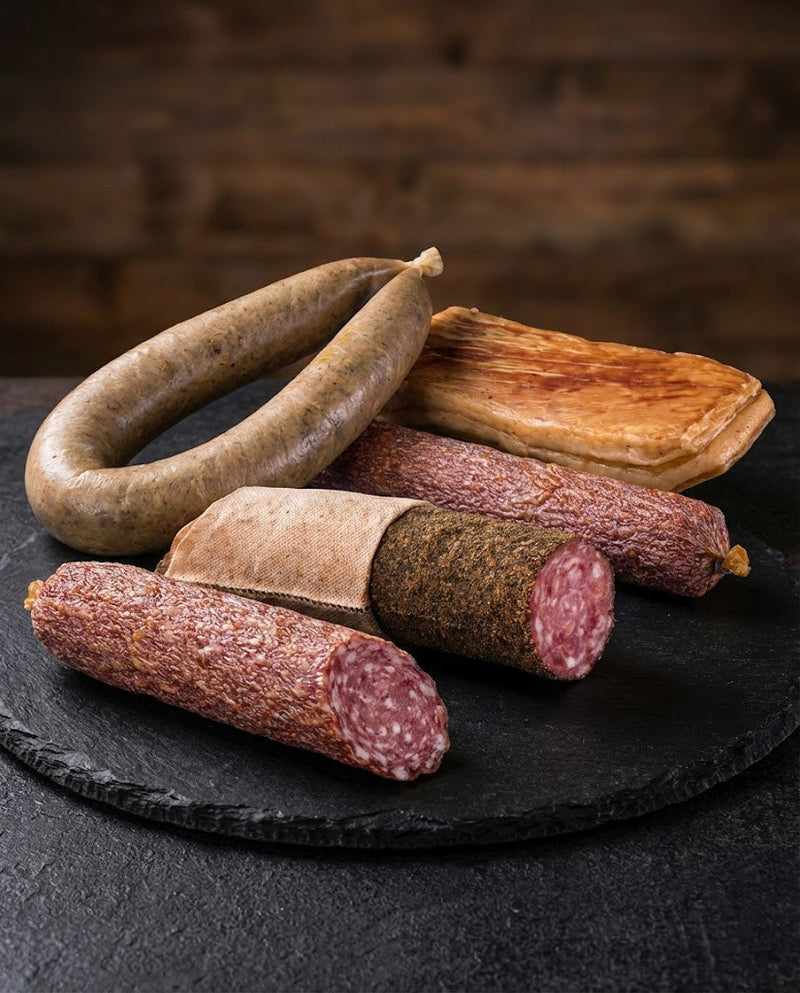 Mezeluri Tradiționale & Afumături